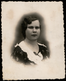 Helena Tokarczyk, zdjęcie portretowe, lata 30. XX w.