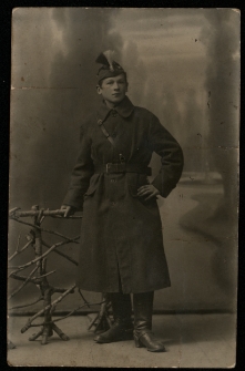 Stanisław Szumski w mundurze Ochotniczego Dywizjonu 1. Armii (tzw. Dywizjon Huzarów Śmierci), Białystok, 1920 r.