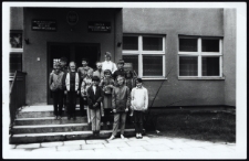 Zdjęcie dzieci uczących się języka esperanto w Szkole Podstawowej, ul. Polna, Wasilków, czerwiec 1986 r.