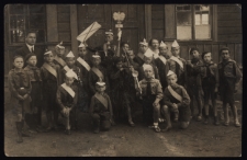 Gromada zuchowa w organizacji młodzieżowej Orlęta, Starosielce, 1936 r.