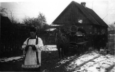 Kondukt pogrzebowy, ul. Skorupska 50a, Białystok, 1945 r.