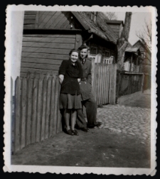 Przed posesjami nr 19 i 21, ul. Koszykowa, Białystok, 1949 r.