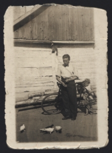 Roman Tylicki z wujkiem Józefem Tylickim, ul. Słonimska 6, Białystok, lata 30. XX w.