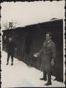 Wiktor Ulman z synem, ul. Starobojarska 5, Białystok, 1961 r.