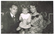 Czesław i Kazimiera Sokołowscy z synem Zbigniewem, 1937 r.