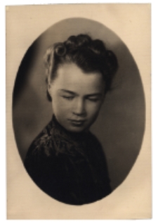 Janina Pietuch, zdjęcie portretowe, Białystok, lata 30. XX w.