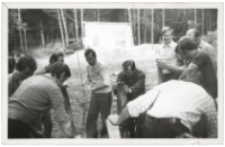 Budowa boisk sportowych w Ośrodku Wczasowym Fabryki Przyrządów i Uchwytów – Łabędź w Okoniówku, k. Rajgrodu, lato 1978 r.