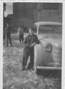 Przy samochodzie, os. Bojary, Białystok, XX w.