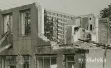 Rozbiórka domu, ul. Feliksa Dzierżyńskiego, Białystok, druga połowa lat 70. XX w., fot. ze zbiorów Andrzeja Trzcińskiego