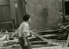 Rozbiórka domu, ul. Feliksa Dzierżyńskiego, Białystok, druga połowa lat 70. XX w., fot. ze zbiorów Andrzeja Trzcińskiego