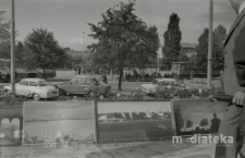 Giełda staroci, Plac XXX-lecia PRL, Białystok, ok. 1978 r., fot. ze zbiorów Andrzeja Trzcińskiego