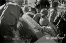 Giełda staroci, Plac XXX-lecia PRL, Białystok, ok. 1978 r., fot. ze zbiorów Andrzeja Trzcińskiego