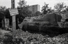 Rozbiórka starej zabudowy, okolice ul. Młynowej, Białystok, druga połowa lat 70. XX w., fot. ze zbiorów Andrzeja Trzcińskiego