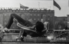 Stadion, skok wzwyż, ul. Jurowiecka, Białystok, ok. 1978 r., fot. ze zbiorów Andrzeja Trzcińskiego