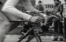 Wyścig kolarski, Białystok, ok. 1978 r., fot. ze zbior&oacute;w Andrzeja Trzcińskiego