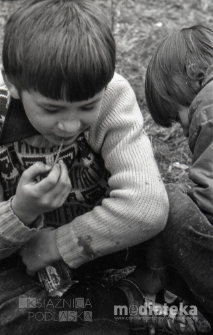 Wyścig kolarski - kibice, Białystok, ok. 1978 r., fot. ze zbiorów Andrzeja Trzcińskiego