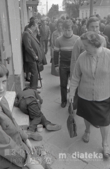 Procesja Bożego Ciała, ul. Lipowa, Białystok, druga połowa lat 70. XX w., fot. ze zbiorów Andrzeja Trzcińskiego