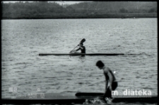 Mężczyźni na kajakach, druga połowa lat 70. XX w., fot. ze zbiorów Andrzeja Trzcińskiego