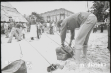 Festyn miejski, plac Wolności 6, Kielce, druga połowa lat 70. XX w., fot. ze zbiorów Andrzeja Trzcińskiego