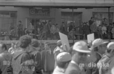 Pochód z okazji świięta 1 Maja, Lublin, druga połowa lat 70. XX w., fot. ze zbiorów Andrzej Trzcińskiego