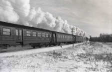 Zimowe zdjęcie pociągu, Białystok, druga połowa lat 70. XX w., fot. ze zbiorów Andrzej Trzcińskiego