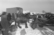 Targ zimowy, druga połowa lat 70. XX w., fot. ze zbior&oacute;w Andrzej Trzcińskiego