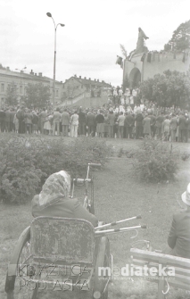 Procesja Bożego Ciała, Kościół pw św. Rocha w Białymstoku, ul. Księdza Adama Abramowicza 1, Białystok, druga połowa lat 70. XX w., fot. ze zbiorów Andrzeja Trzcińskiego