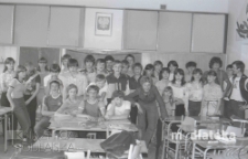 Zdjęcie klasowe, Białystok, druga połowa lat 70. XX w., fot. ze zbior&oacute;w Andrzeja Trzcińskiego
