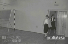 Egzaminy maturalne, Liceum Ogólnokształcące nr IV im. C.K.Norwida w Białymstoku, ul. Zwierzyniecka 9A, Białystok, druga połowa lat 70. XX w., fot. ze zbiorów Andrzeja Trzcińskiego