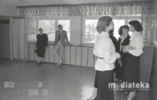 Egzaminy maturalne, Liceum Ogólnokształcące nr IV im. C.K.Norwida w Białymstoku, ul. Zwierzyniecka 9A, Białystok, druga połowa lat 70. XX w., fot. ze zbiorów Andrzeja Trzcińskiego