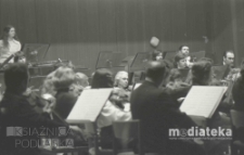 Koncert w Filharmonii Podlaskiej, ul. Podleśna 2, Białystok, druga połowa lat 70. XX w., fot. ze zbiorów Andrzeja Trzcińskiego
