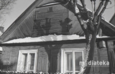 Drewniana zabudowa, ul. Czysta 22, Białystok, druga połowa lat 70. XX w., fot. ze zbiorów Andrzeja Trzcińskiego