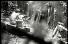 Podwórze przy starej zabudowie, Białystok, druga połowa lat 70. XX w., fot. ze zbiorów Andrzeja Trzcińskiego