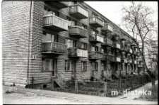 Blok, ul. Zwierzyniecka 19, Białystok, druga połowa lat 70. XX w., fot. ze zbiorów Andrzeja Trzcińskiego