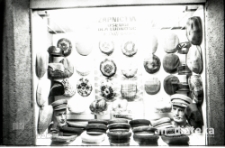 Witryna sklepowa, Białystok, druga połowa lat 70. XX w., fot. ze zbiorów Andrzeja Trzcińskiego