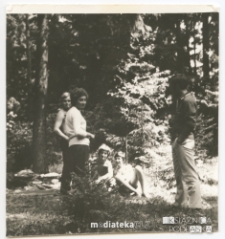 Ognisko w lesie Zwierzynieckim, „Małpi gaj”, Białystok - lata 70. XX w.