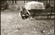 Budowa jachtu, ul. Starobojarska 18, Białystok, 1975 r.