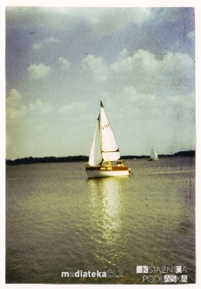 Jacht Okaz A-111, typ Karaś 450 na jeziorze, 1987-2006 r.