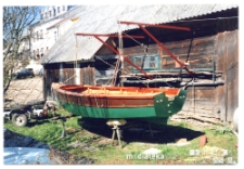 Łódka Zjawa w ogrodzie, Rajgród, 2006-2014 r.