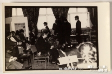 Uroczystość szkolna, Białystok, Technikum Kolejowe w Starosielcach