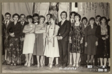 Portret zbiorowy uczestników balu, Białystok, Technikum Kolejowe w Starosielcach