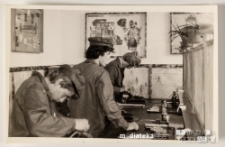 Zajęcia praktyczne uczniów technikum, Białystok, Technikum Kolejowe w Starosielcach