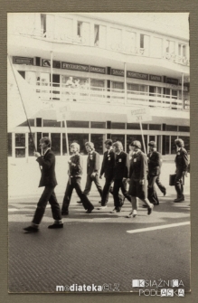 Uczestnicy VII konkursu Ministerstwa Komunikacji "O lepsze wyniki nauczania i wychowania" i III Ogólnopolskiego Konkursu organizowanego przez CRZZ i ZG. TPPR "Wiedza umacnia przyjaźń"