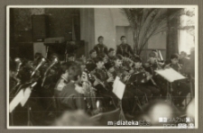 Orkiestra grająca koncert podczas uroczystości, Białystok, Starosielce