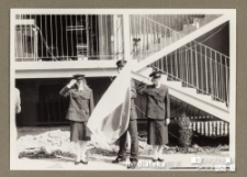 Sztandar szkoły na uroczystości z okazji zakończenia roku szkolnego 1988/1989, Białystok, Technikum Kolejowe w Starosielcach