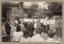Uroczyste pożegnanie IV klas, Białystok, Technikum Kolejowe w Starosielcach, 1982 r.