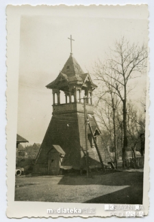 Nieistniejąca dzwonnica znajdująca się przy Kościele św. Stanisława, Starosielce, lata 50. XX w