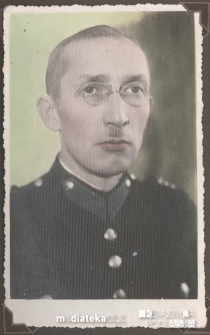 Portret policjanta Józefa Jasińskiego w mundurze, lata 30. XX w.
