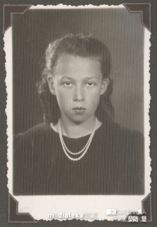 Portret dziewczyny, lata 30., 40. XX w.