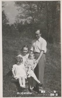 Jasińscy z córkami, Giżycko, lata 50. XX w.